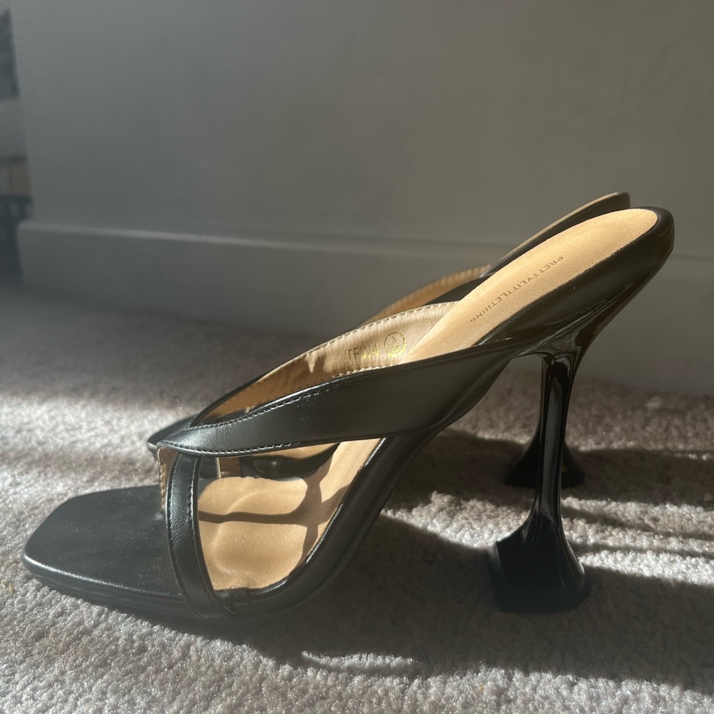 PrettyLittleThing Heels - Picture 3 of 5